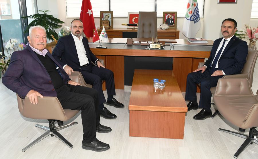 “LAPSEKİ’MİZ BAMBAŞKA BİR ÇEHREYE BÜRÜNDÜ”