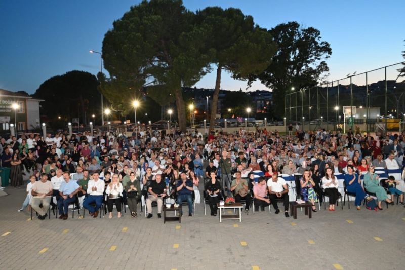 BIGA ORTAOKULU 67.DÖNEM MEZUNLARINI VERDI